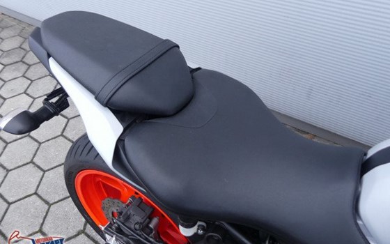 Gebrauchtmotorrad Yamaha MT-07 - Bild 4