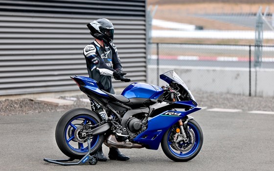 Neufahrzeug Yamaha R9 35kW - Bild 10
