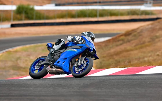 Neufahrzeug Yamaha R9 35kW - Bild 6