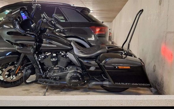 Gebrauchtmotorrad Harley-Davidson Touring Road Glide Special FLTRXS - Bild 2