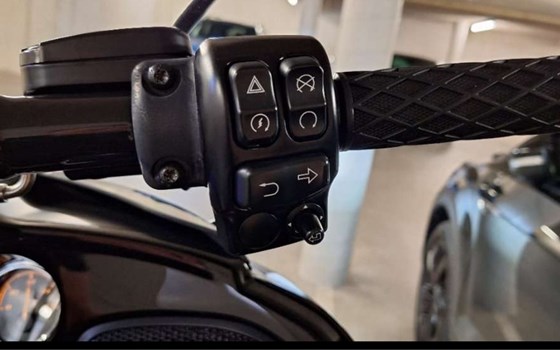 Gebrauchtmotorrad Harley-Davidson Touring Road Glide Special FLTRXS - Bild 9