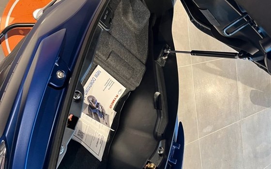 Gebrauchtmotorrad Kymco Downtown 350i - Bild 9