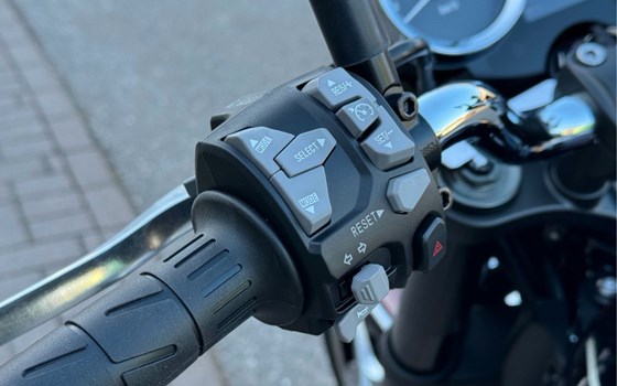 Neufahrzeug Kawasaki Z900 RS - Bild 13