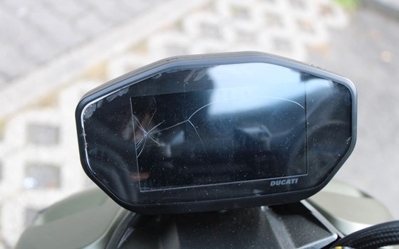 Gebrauchtmotorrad Ducati Streetfighter V2 - Bild 17