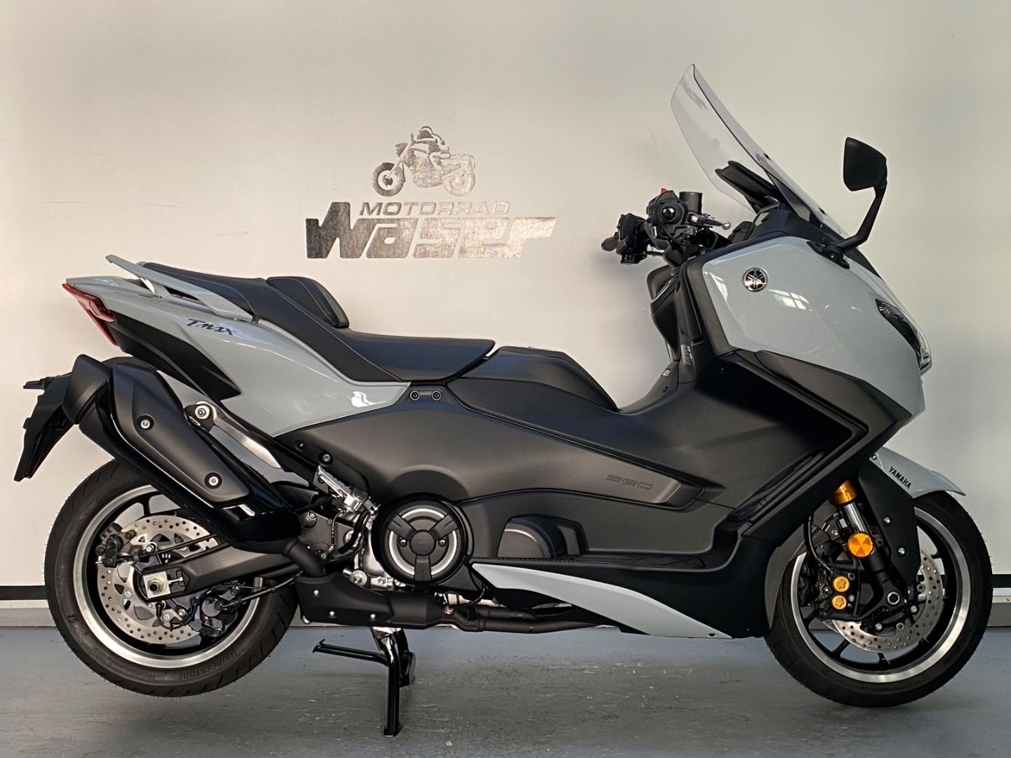 Yamaha TMAX Tech MAX