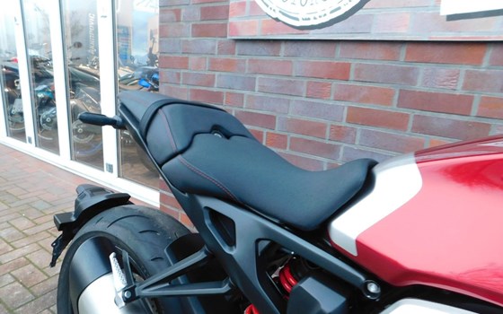 Gebrauchtmotorrad Honda CB 1000 R - Bild 17