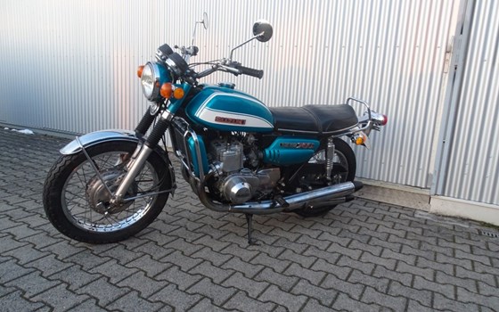 Gebrauchtmotorrad Suzuki GT 750 - Bild 2