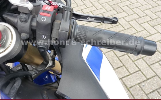 Gebrauchtmotorrad Honda CBR1000RR Fireblade - Bild 11