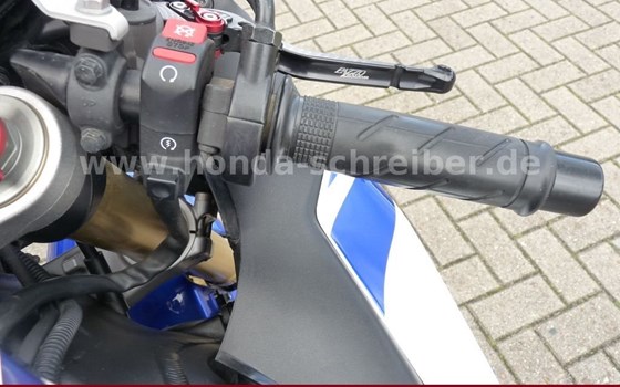 Gebrauchtmotorrad Honda CBR1000RR Fireblade - Bild 11