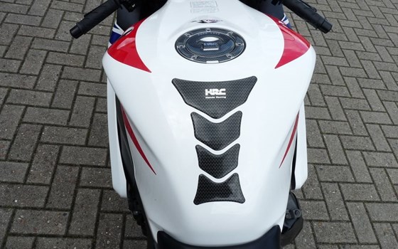 Gebrauchtmotorrad Honda CBR1000RR Fireblade - Bild 13