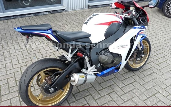 Gebrauchtmotorrad Honda CBR1000RR Fireblade - Bild 3