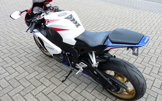 Gebrauchtmotorrad Honda CBR1000RR Fireblade - Bild 5
