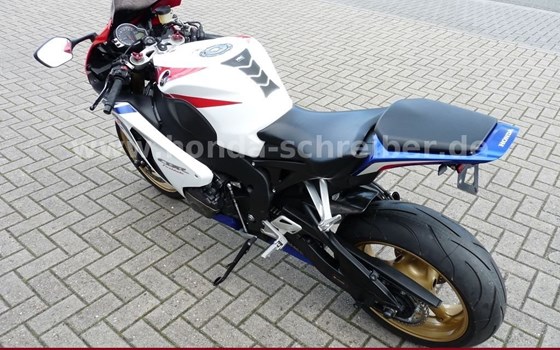 Gebrauchtmotorrad Honda CBR1000RR Fireblade - Bild 5