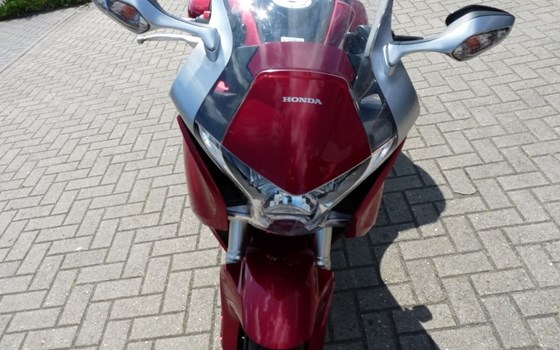 Gebrauchtmotorrad Honda VFR1200 FD - Bild 14