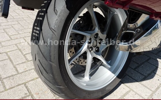 Gebrauchtmotorrad Honda VFR1200 FD - Bild 6