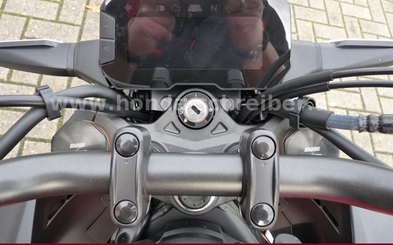 Gebrauchtmotorrad Honda CB125R - Bild 8