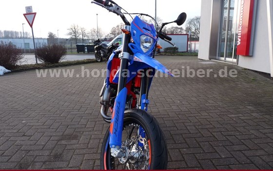 Neufahrzeug Beta RR Motard 2T 50 Track - Bild 3