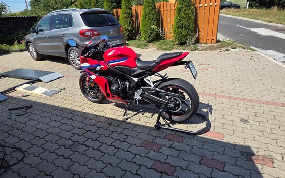 Gebrauchtmotorrad Honda CBR650R E-Clutch - Bild 10