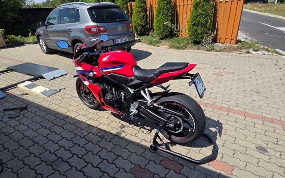 Gebrauchtmotorrad Honda CBR650R E-Clutch - Bild 5