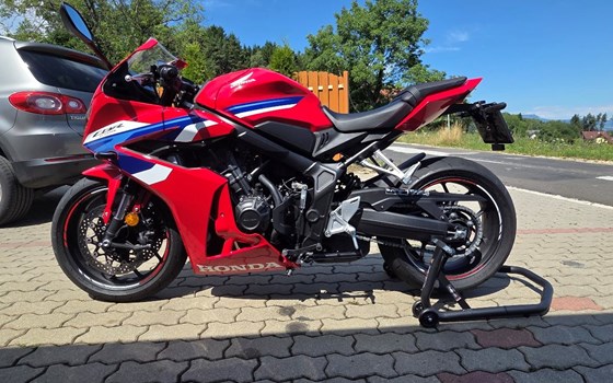 Gebrauchtmotorrad Honda CBR650R E-Clutch - Bild 8