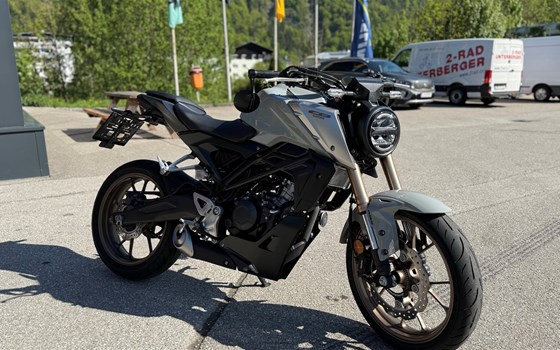 Gebrauchtmotorrad Honda CB125R - Bild 2