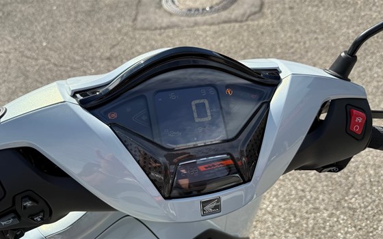 Gebrauchtmotorrad Honda SH350i - Bild 5