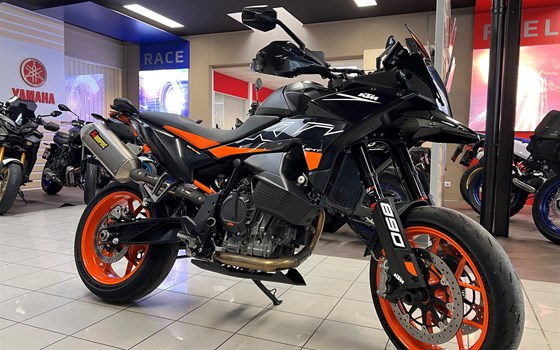 Gebrauchtmotorrad KTM 890 SMT - Bild 2