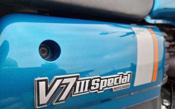 Gebrauchtmotorrad Moto Guzzi V7 III Special - Bild 12