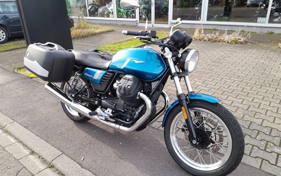 Gebrauchtmotorrad Moto Guzzi V7 III Special - Bild 16