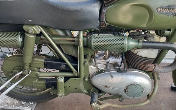 Gebrauchtmotorrad Monark M550 Military - Bild 6