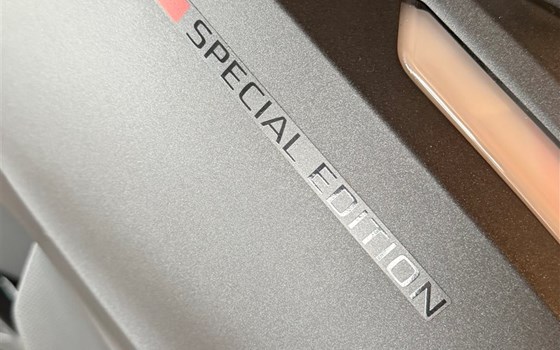 Gebrauchtmotorrad Honda Forza 125 Special Edition - Bild 8