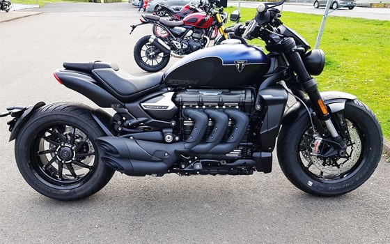 Gebrauchtmotorrad Triumph Rocket 3 Storm R - Bild 4