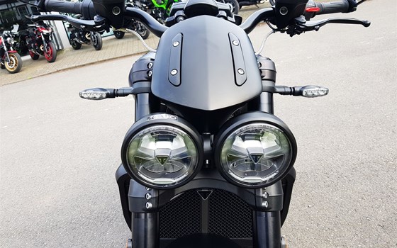 Gebrauchtmotorrad Triumph Rocket 3 Storm R - Bild 8