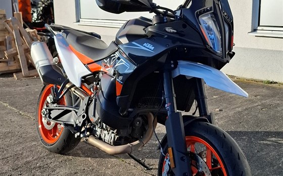 Gebrauchtmotorrad KTM 890 SMT - Bild 1