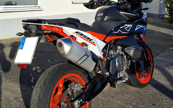 Gebrauchtmotorrad KTM 890 SMT - Bild 4