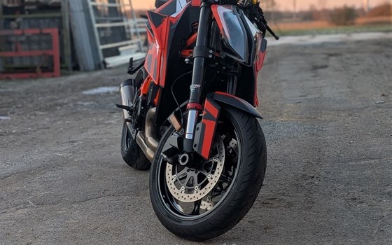 Gebrauchtmotorrad KTM 1290 Super Duke R - Bild 3