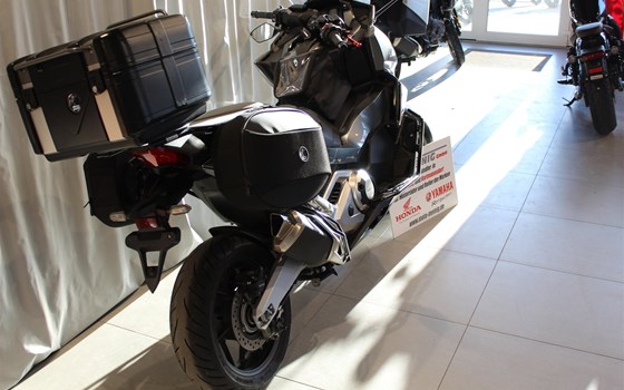 Gebrauchtmotorrad Honda Forza 750 - Bild 4