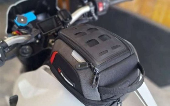 Gebrauchtmotorrad Honda CB1000R+ - Bild 12