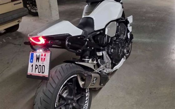 Gebrauchtmotorrad Honda CB1000R+ - Bild 14