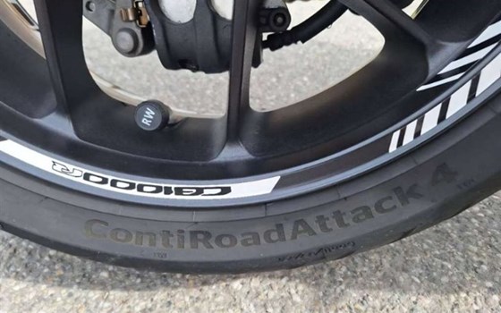 Gebrauchtmotorrad Honda CB1000R+ - Bild 5