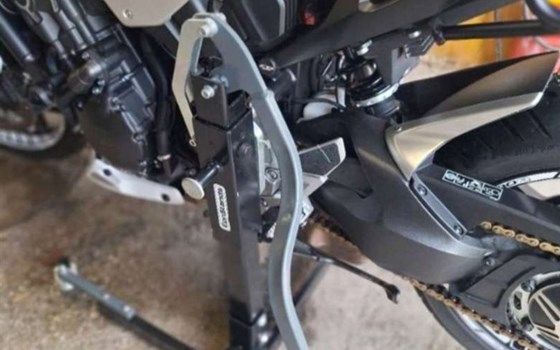 Gebrauchtmotorrad Honda CB1000R+ - Bild 6