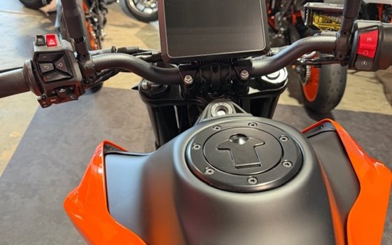 Neufahrzeug KTM 790 Duke L - Bild 3