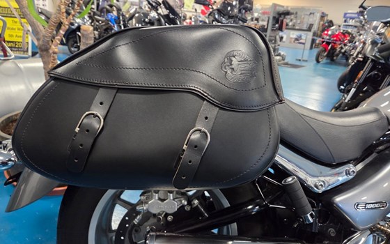 Gebrauchtmotorrad Suzuki Intruder C1800R - Bild 12