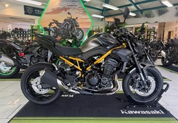 Neumotorrad Kawasaki Z900