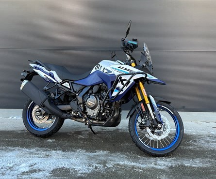 Neumotorrad Suzuki V-Strom 800DE