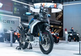 Neumotorrad CFMOTO 1000MT-X