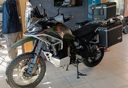 Neumotorrad CFMOTO 1000MT-X