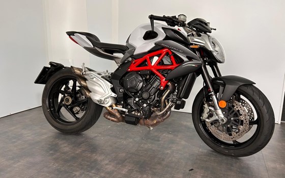 Gebrauchtmotorrad MV Agusta Brutale 800 - Bild 2