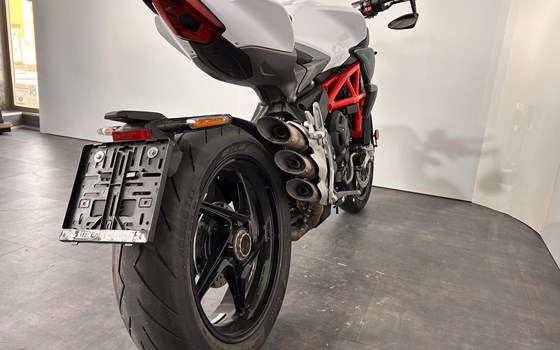 Gebrauchtmotorrad MV Agusta Brutale 800 - Bild 9