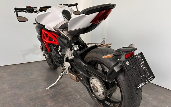 Gebrauchtmotorrad MV Agusta Brutale 800 - Bild 10
